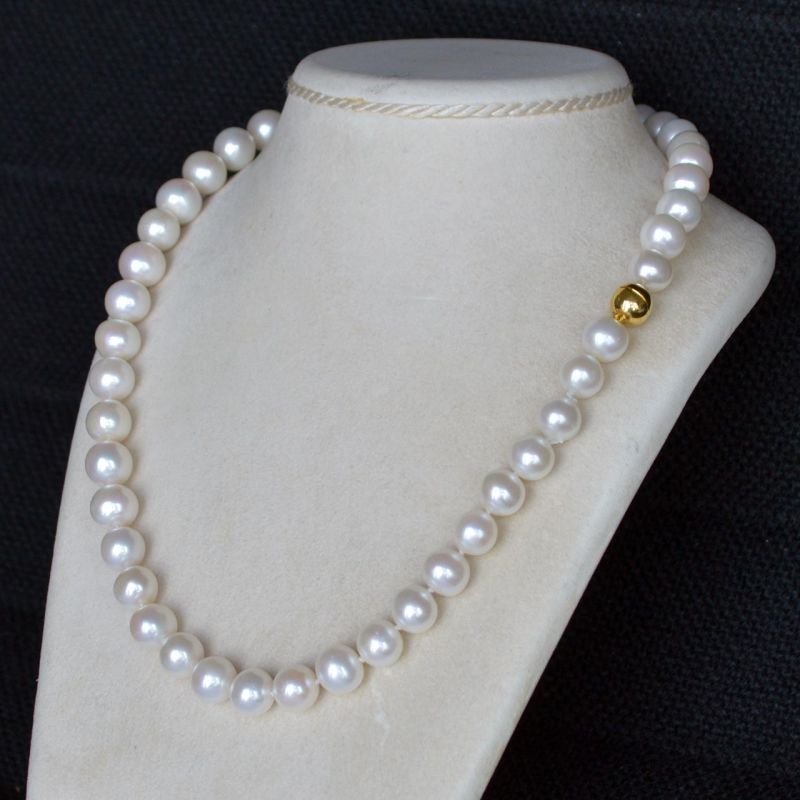 9 mm White Freshwater pearl necklace - Rocks and Clocks