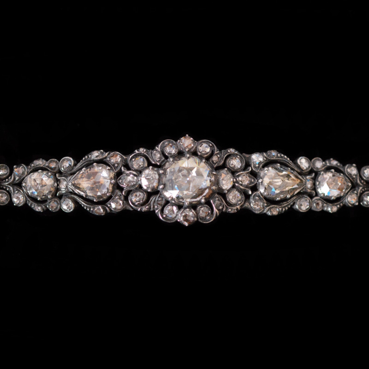 Dilamani Jewelry  Rose Cut Slice Fancy Color Diamond Bracelet