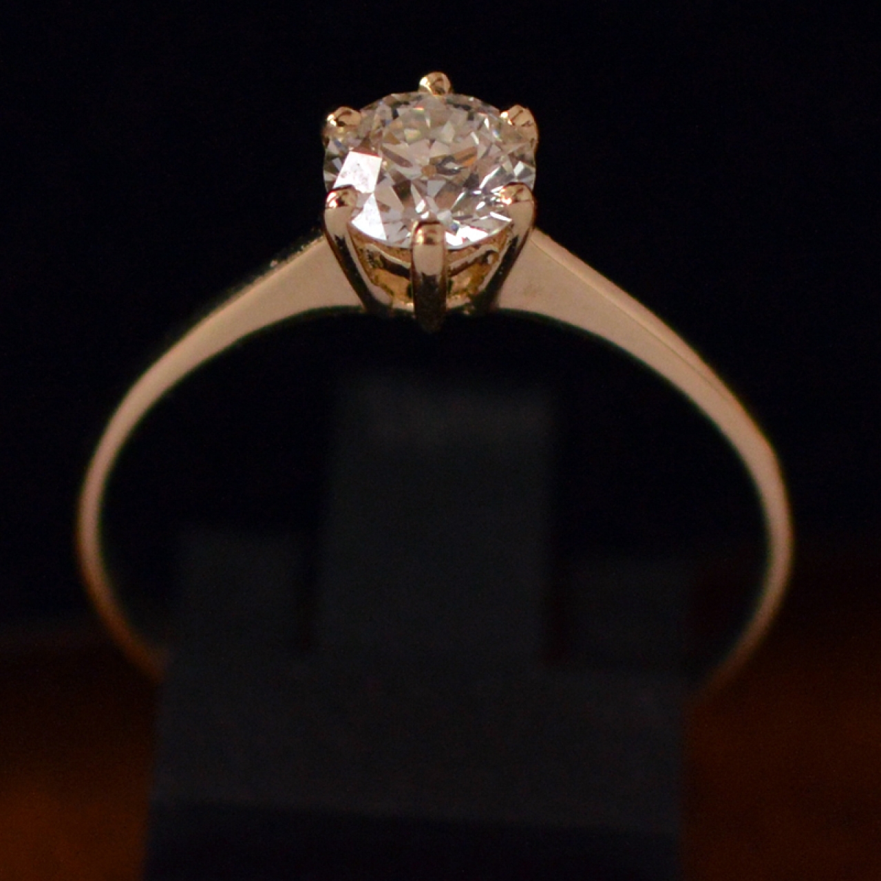 diamond-0-71-ct-vs2-i-gold-engament-ring