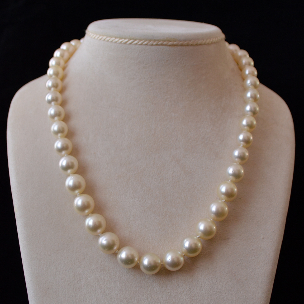 White south sea pearl necklace deals