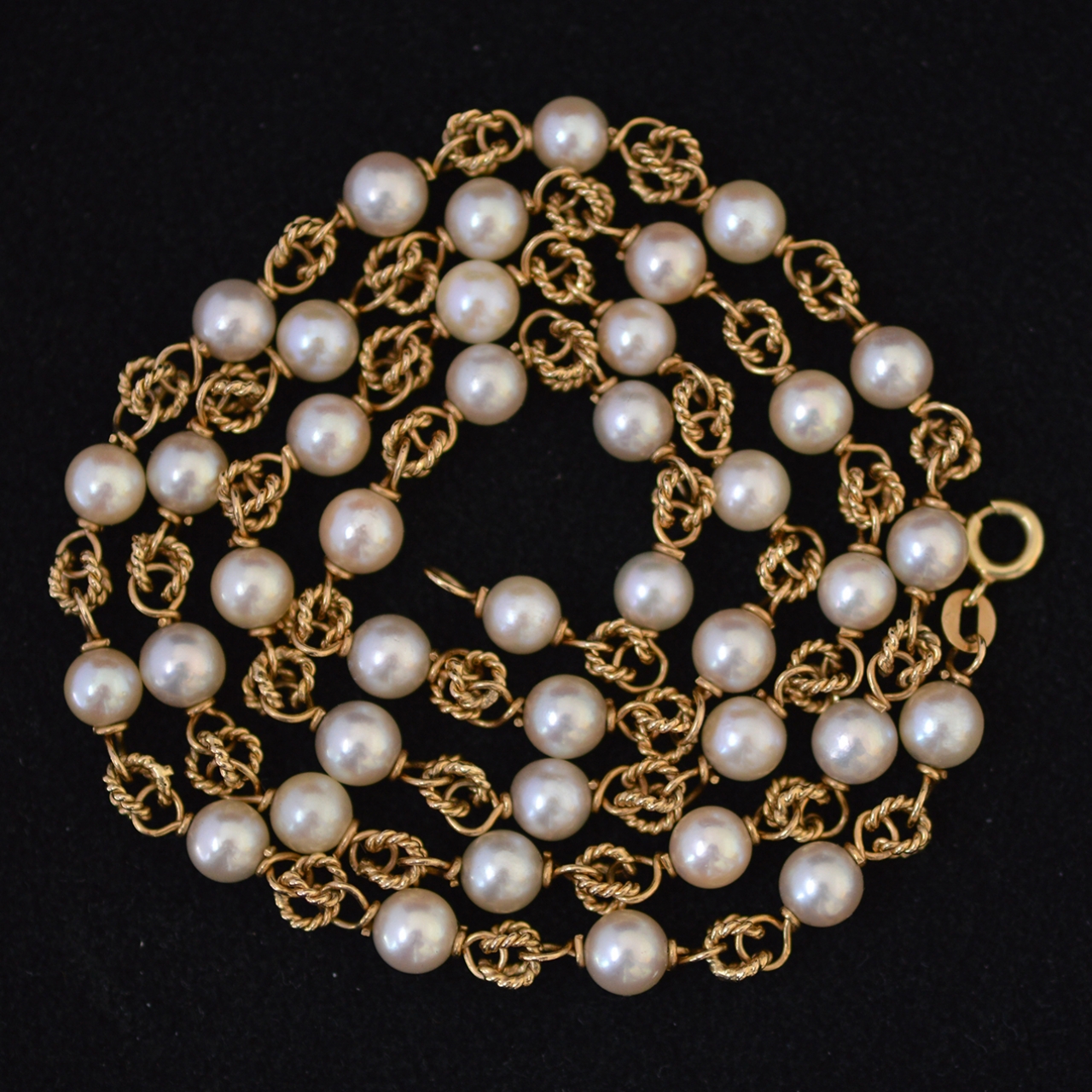 Gold and Akoya pearl necklace - Rocks and Clocks