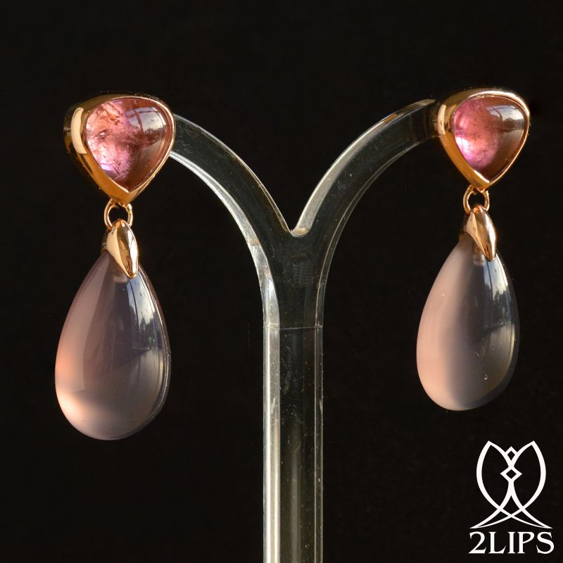 18k-gold-2lips-colours-blueish-pink-natural-undyed-agates-pink-rubellite-tourmalines-earrings-earpendants-design-david-aardewerk