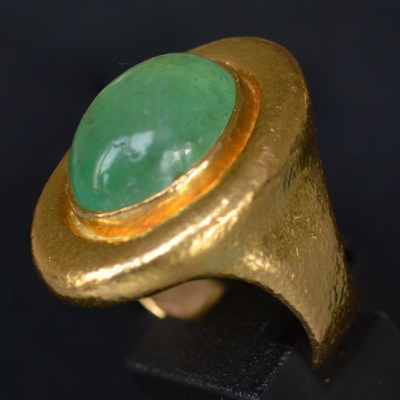 rudolf-steiner-bertha-meyer-jacobs-anthroposophy-18k-yellow-gold-ring-cabochon-cut-emerald-9-5-ct
