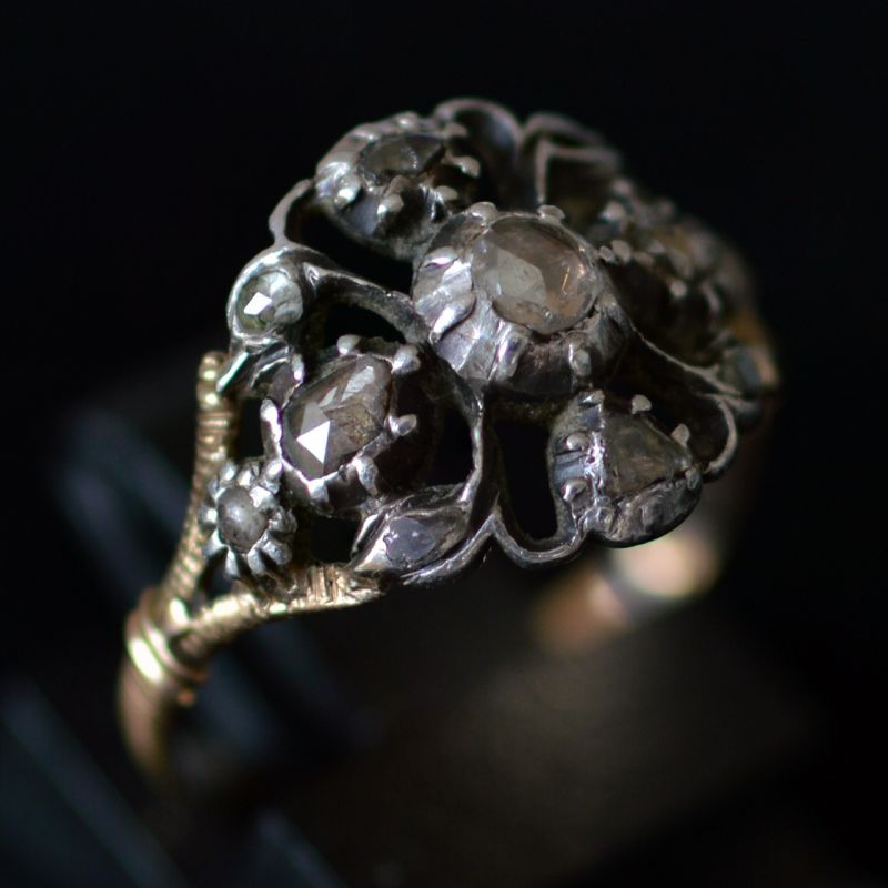 antique-dutch-victorian-period-ring-rose-cut-diamonds-in-closed-back-setting-18k-gold