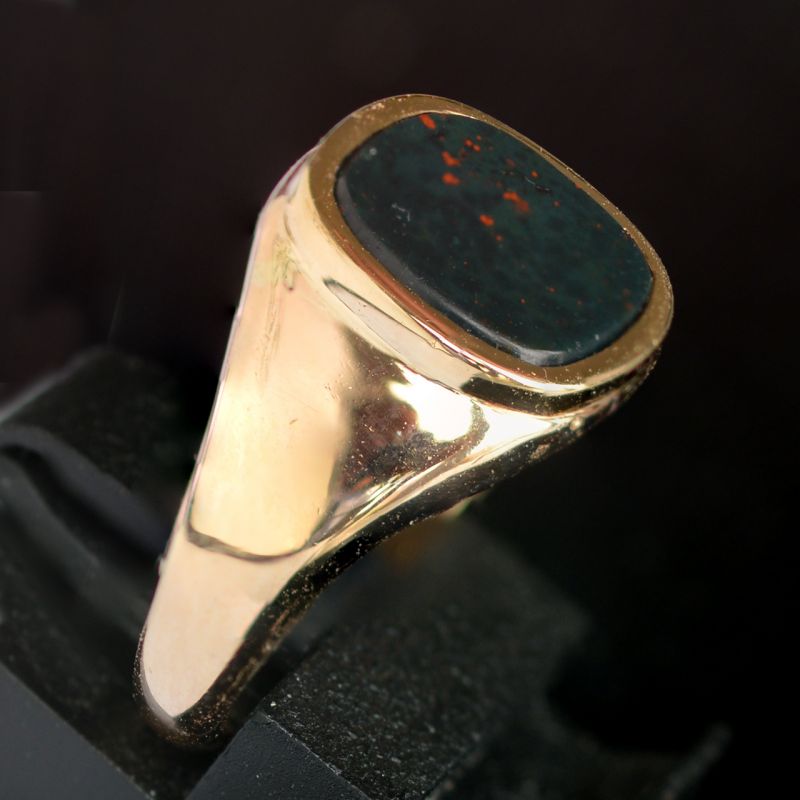 14k-gold-bloodstone-signet-ring