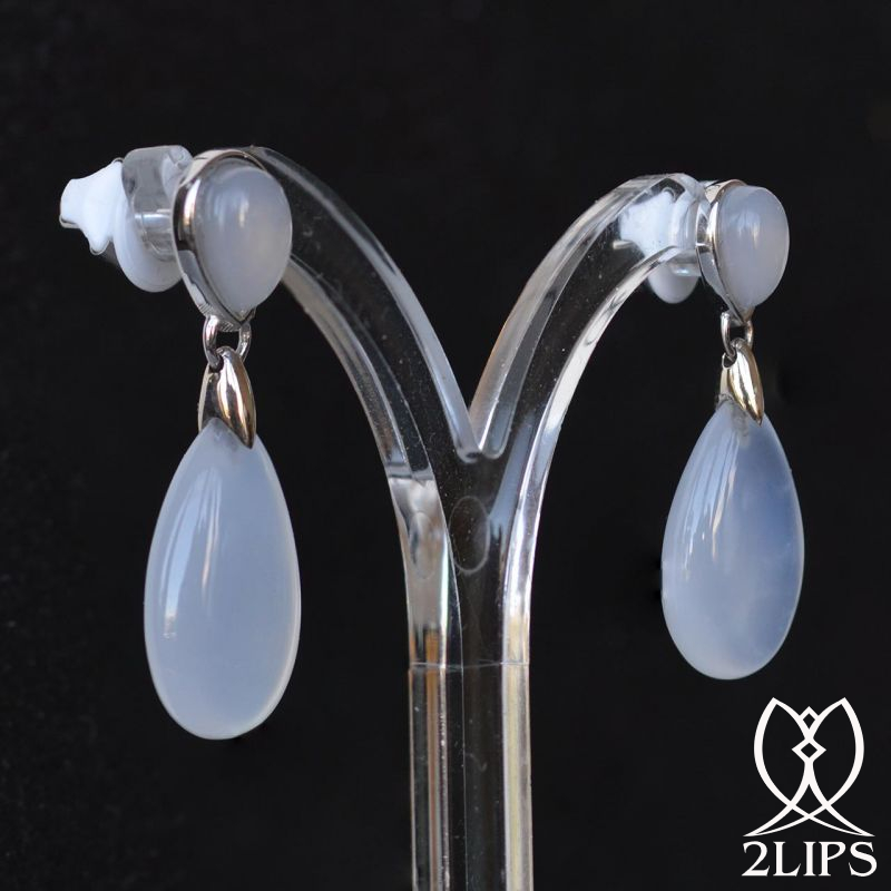 18k-white-gold-2lips-colours-blue-chalcedony-earrings-design-david-aardewerk