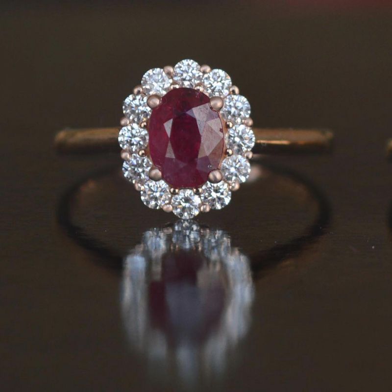 entourage-ring-pink-gold-oval-ruby-diamonds-helo-engagement-ring-conflict-free-lady-di