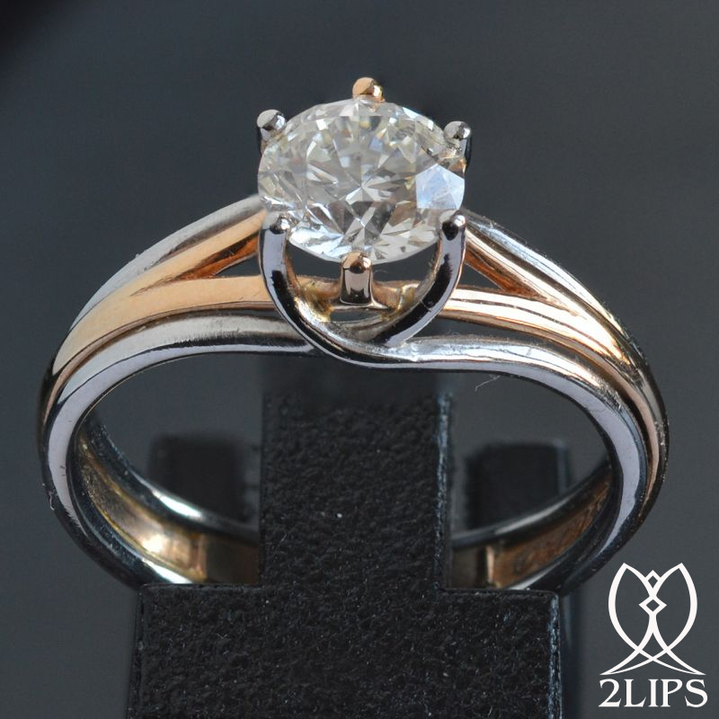 2lips-gold-platinum-solitaire-1-06-ct