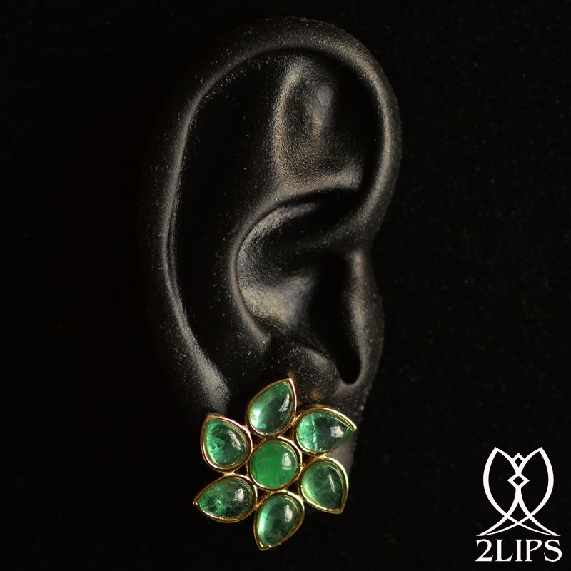 2lips-tulip-keukenhof-flower-emerald-earstuds-earrings-dutch-design-david-aardewerk-18k-gol