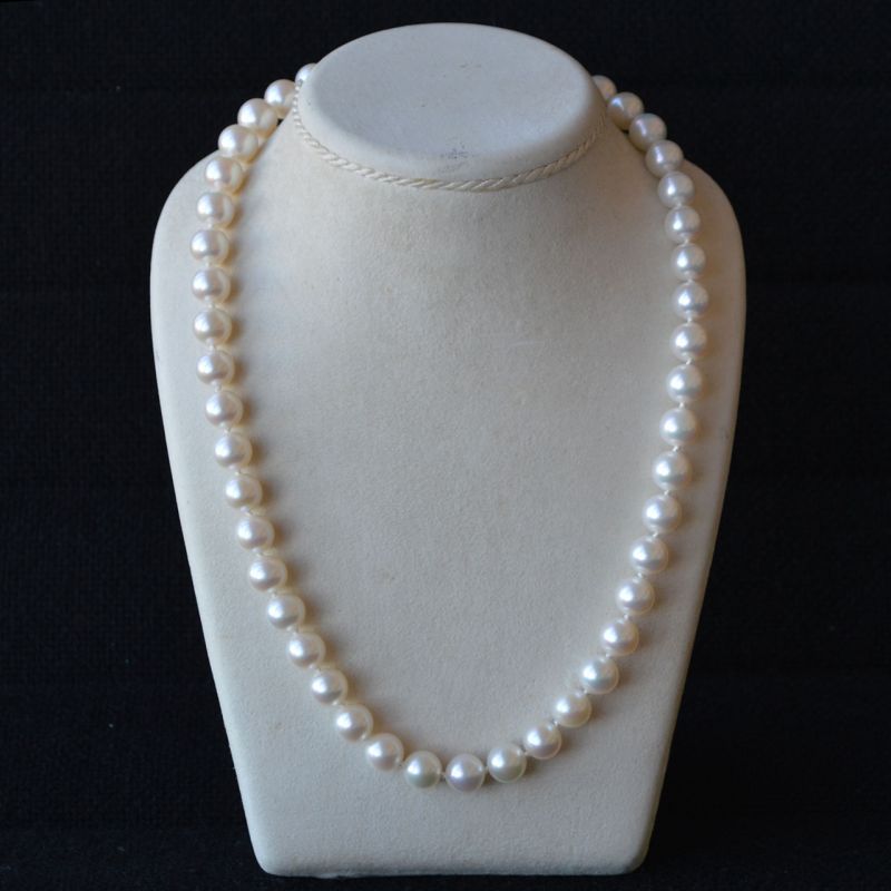 white-top-quality-freshwater-pearl-necklace-diameter-8-5-9-mm-14-karat-gold-clasp