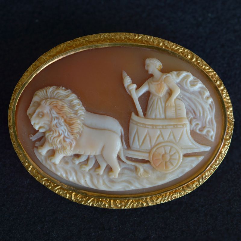 victorian-shell-cameo-brooch-cibeles-real-madrid