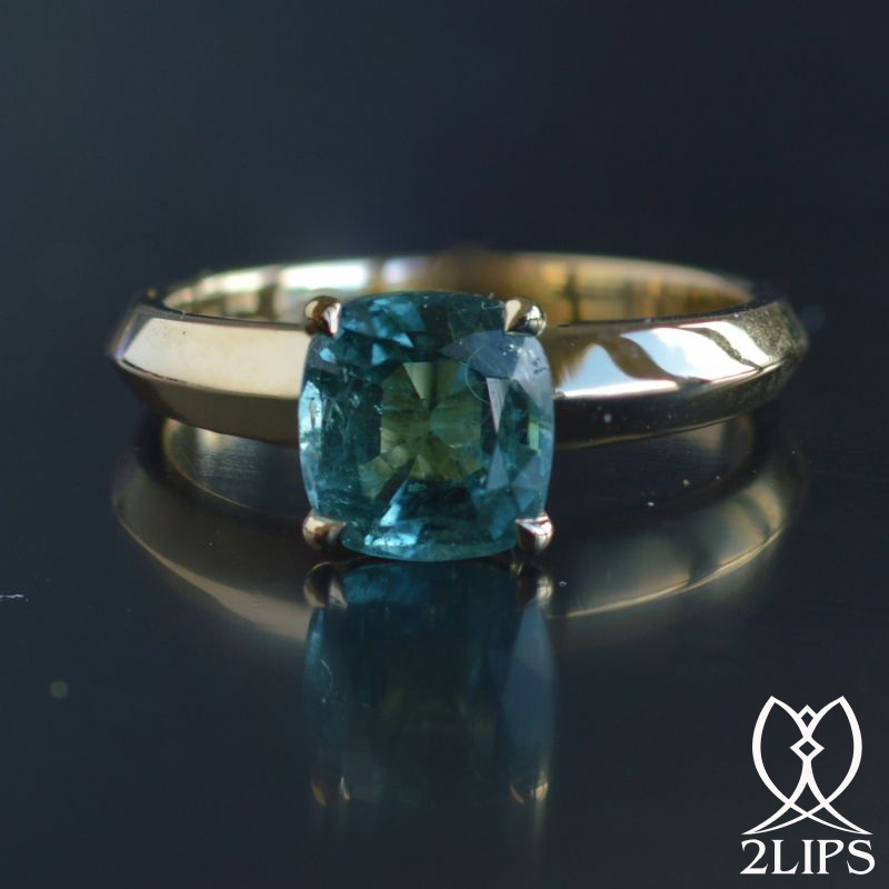 18k-yellow-gold-stackable-2lips-ring-algt-antwerp-certified-verdelite-tourmaline-dutch-design-david-aardewerk