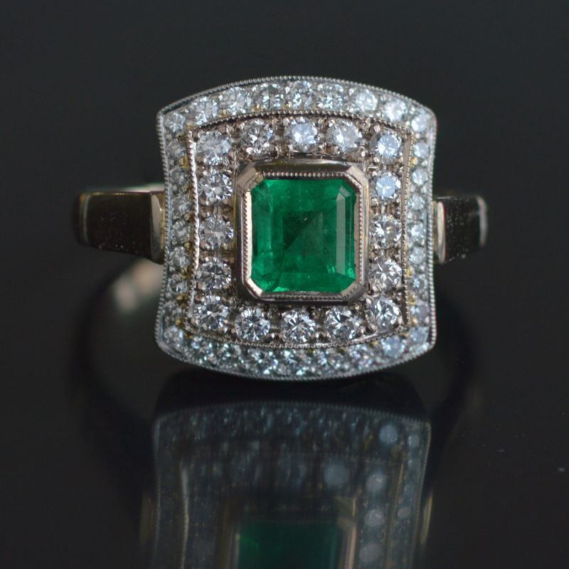 18k-gold-0-55-ct-brilliant-diamond-vs-clarity-superb-0-77-ct-colombian-emerald-ring