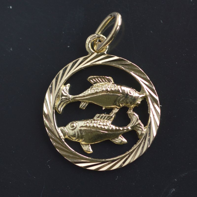 vintage-solid-14k-gold-zodiac-pendant-pisces