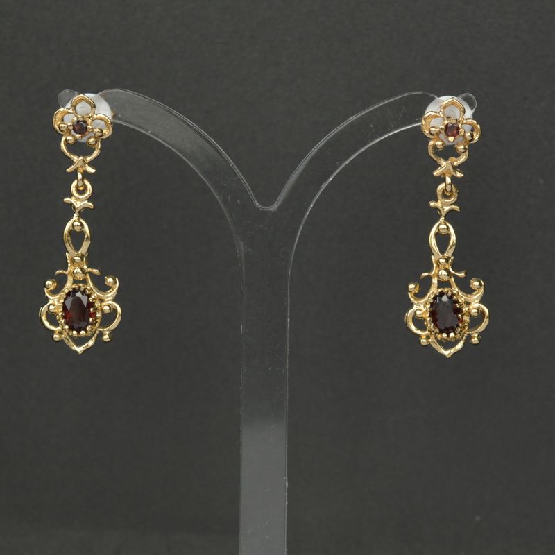 1960s-garnet-14k-gold-chandelier-earrings