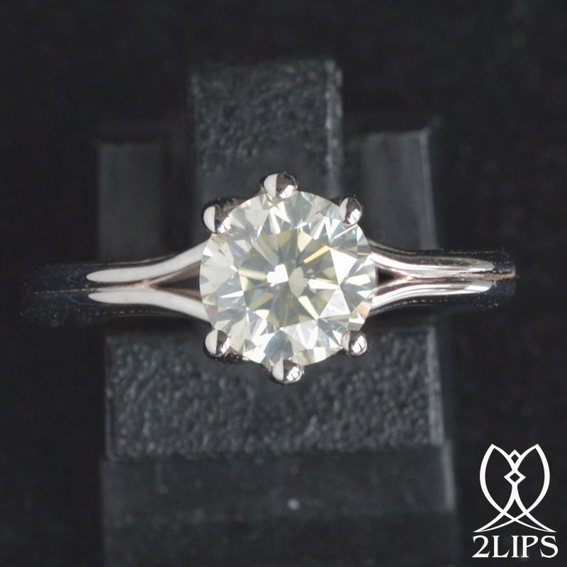 1-32-ct-weight-i1-clarity-m-colour-white-gold-18k-2lips-algt-certified-solitair-brilliant-diamond-the-most-beautiful-engagement