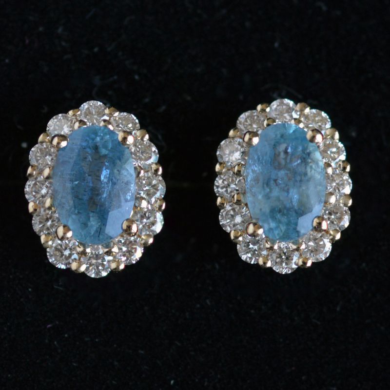 lady-di-white-gold-diamond-aquamarine-cluster-earrings