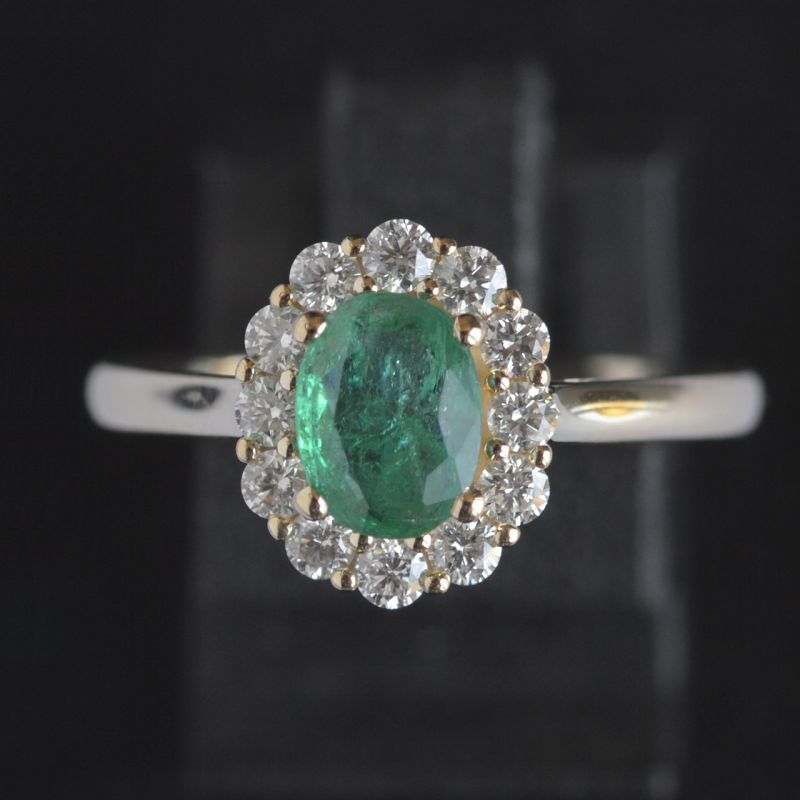 entourage-ring-yellow-gold-oval-emerald-diamonds-halo-engagement-ring-conflict-free-lady-di