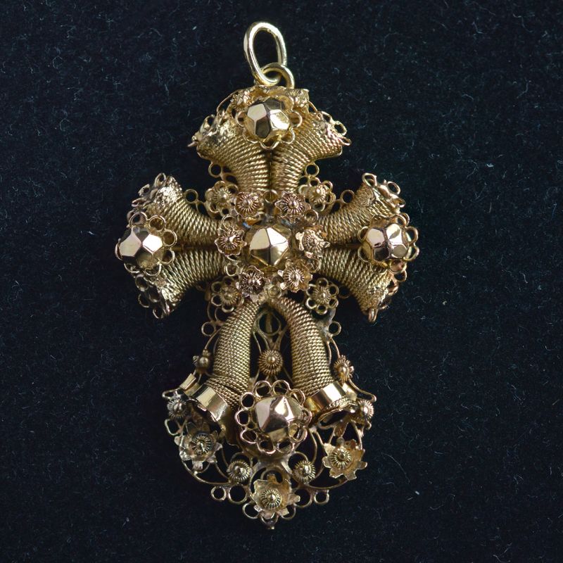 antique-dutch-cross-pendant-repousse-cannetille-work