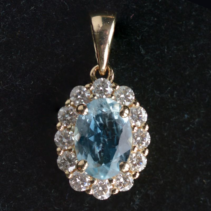 lady-di-aquamarine-diamond-entourage-pendant