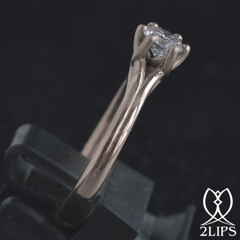 2lips-0-35-ct-e-colour-si1-clarity-solitair-hrd-certified-natural-diamond-the-most-beautiful-engagement-ring