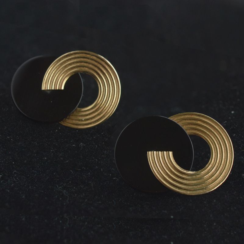 geometrical-14k-gold-onyx-earrings