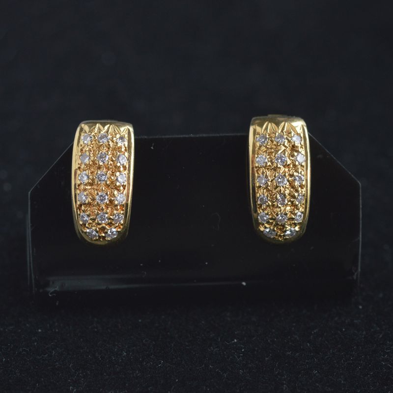 18k-0-85-ct-yellow-gold-natural-diamond-hugie-earrings