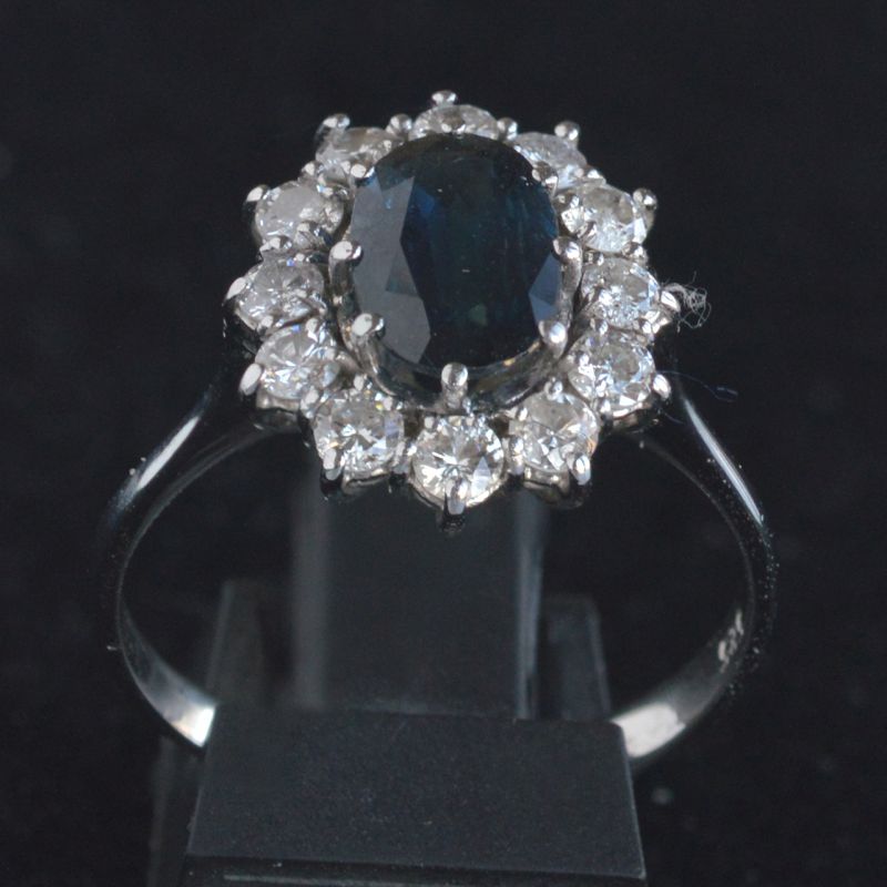 14k-gold-natural-1-4-ct-sapphire-and-brilliant-cut-diamonds-cluster-cluster-engagement-ring-kate-middelton-lady-di-ring-prince