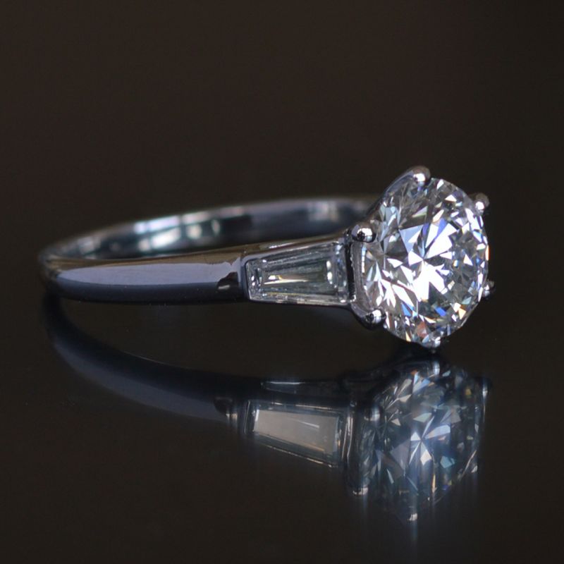 timeless-classic-2-ct-lab-grown-diamond-d-color-vvs-solitair-ring-with-tapperd-baguettes