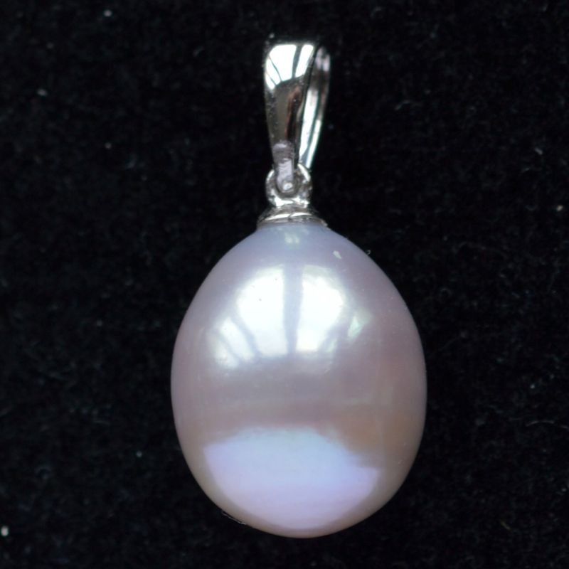 silver-purple-drop-shaped-freshwater-pearl-pendant-13-10-10-mm-white-14k-gold