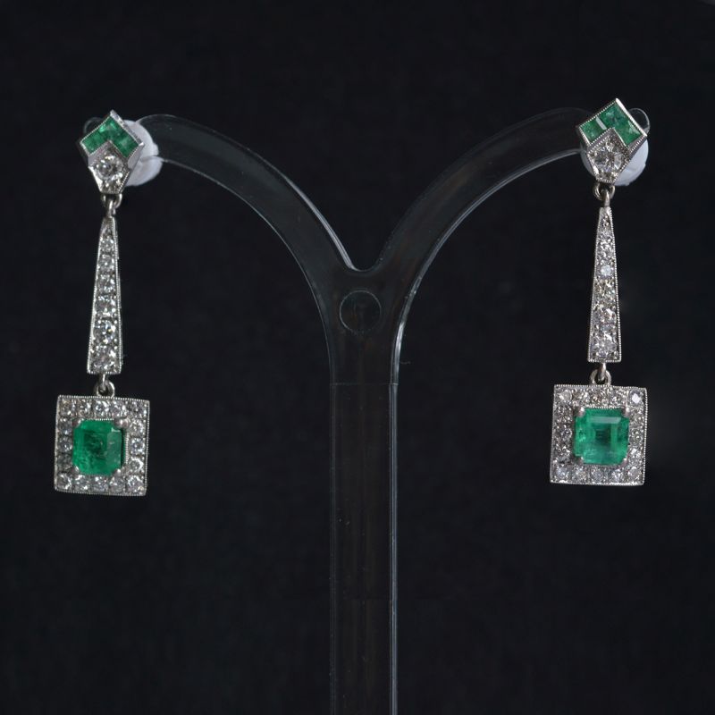 pair-of-platinum-diamond-colombian-emerald-drop-earrings-art-deco-style