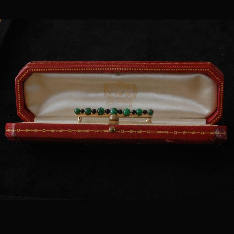 cartier-jade-brooch