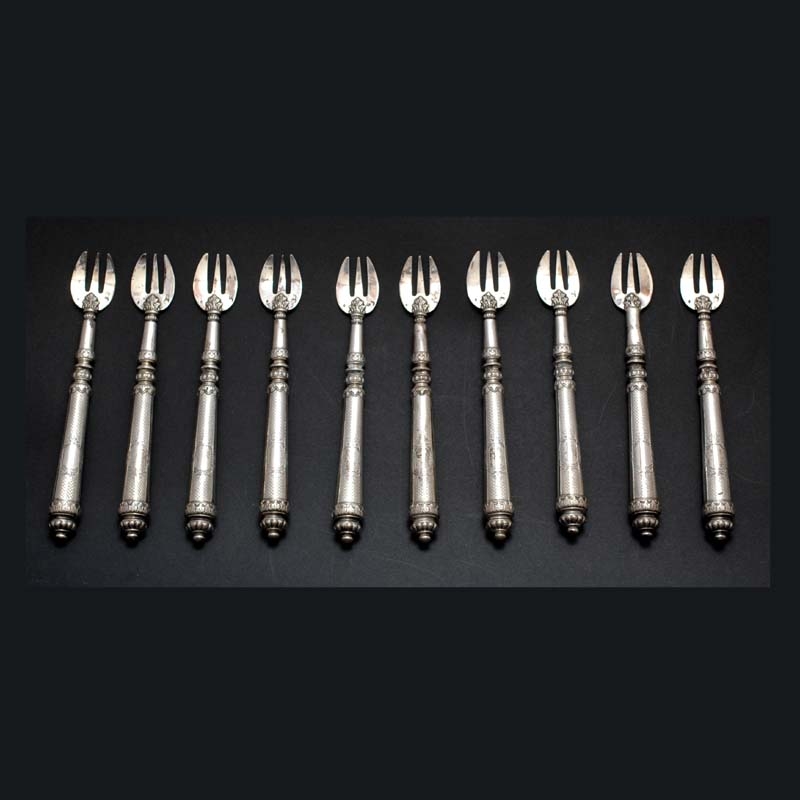 set-of-ten-oyster-forks-with-france-hallmarks