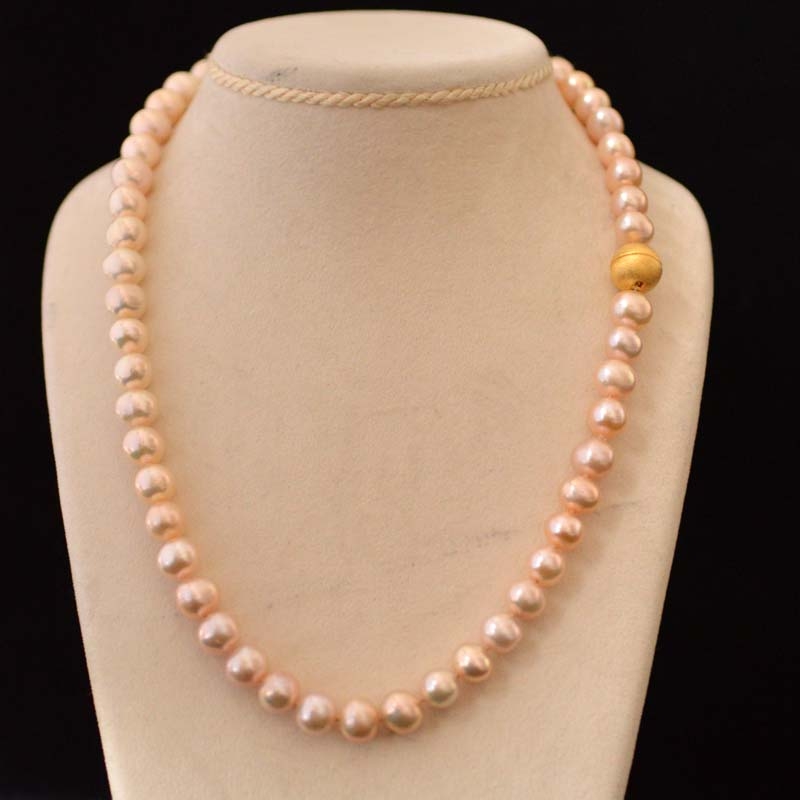 pink-pearl-necklace