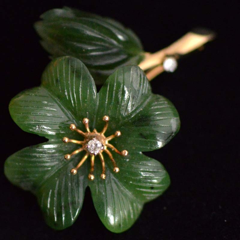 carved-nephrite-jade-diamond-brooch-nephrite-diamond-brooch
