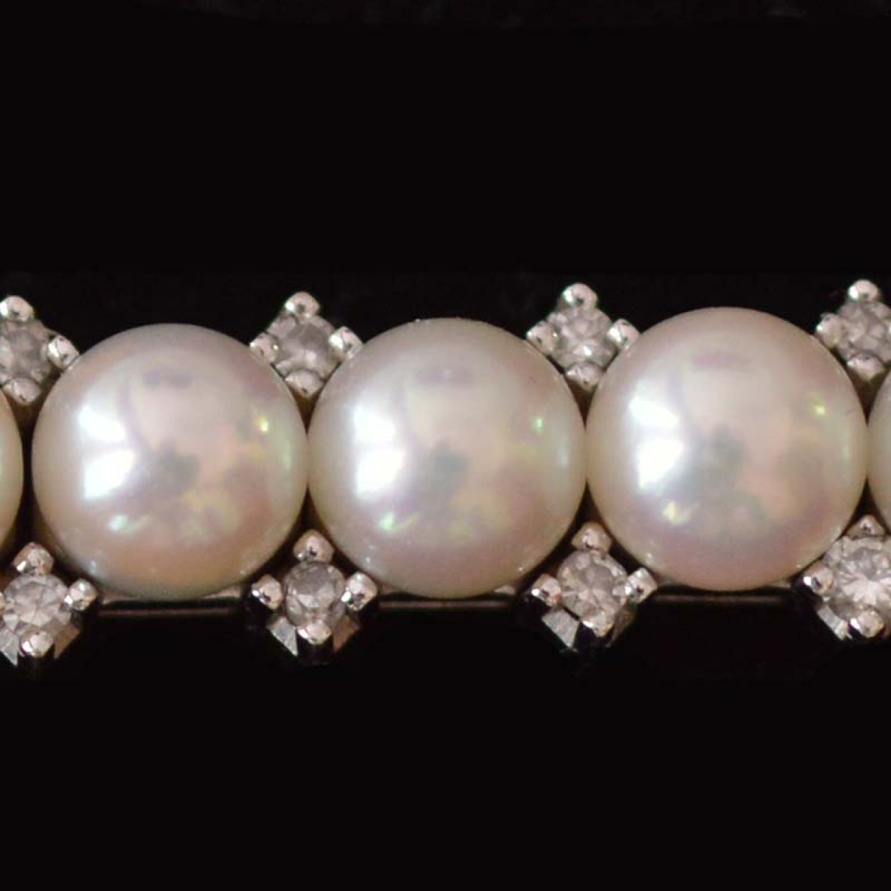1960-s-pearl-and-diamond-bracelet