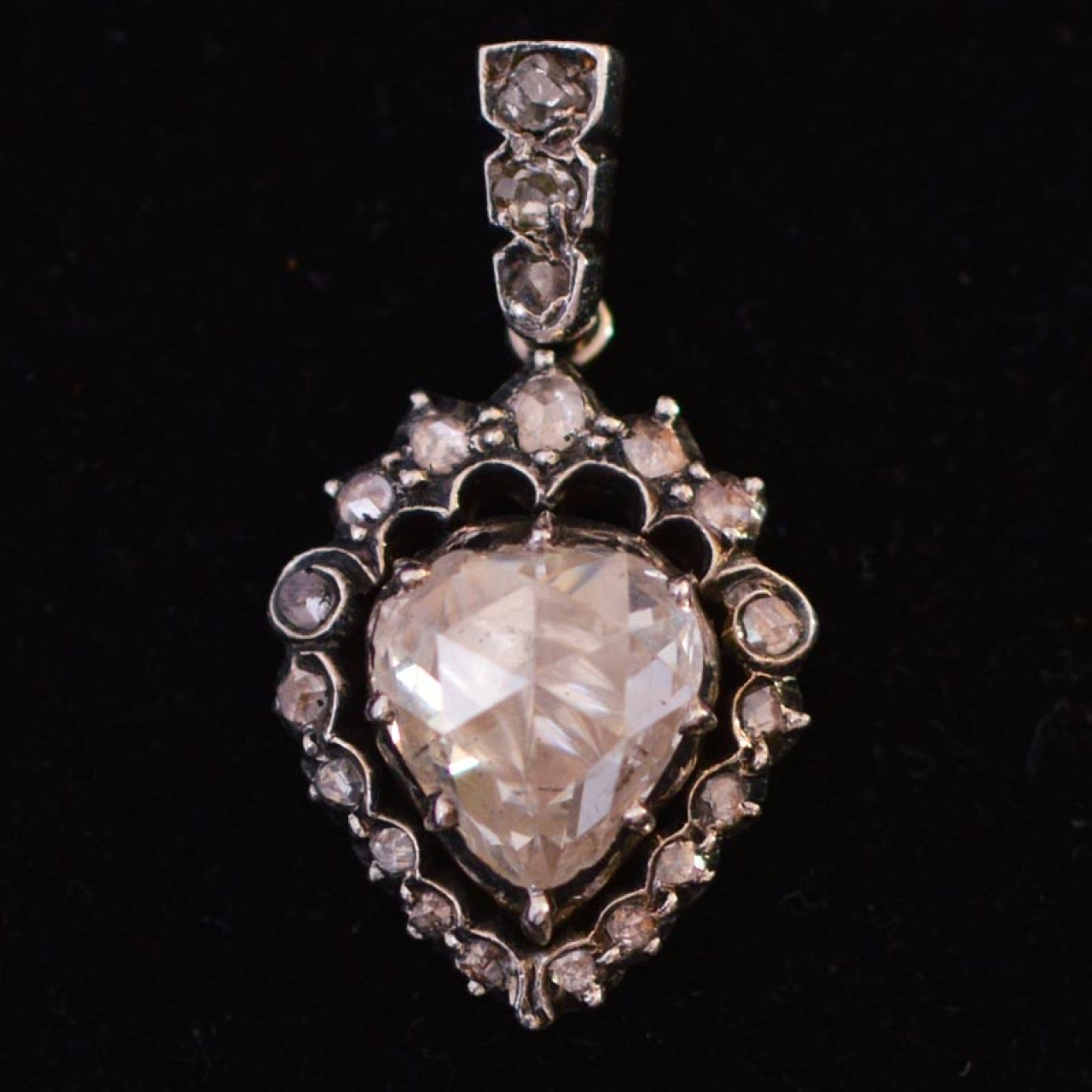 1-ct-antique-rose-diamond-heart-pendant