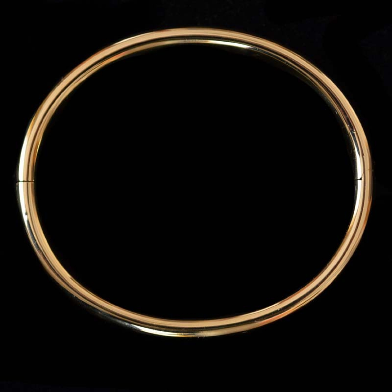 14-carat-gold-bangle-bracelet