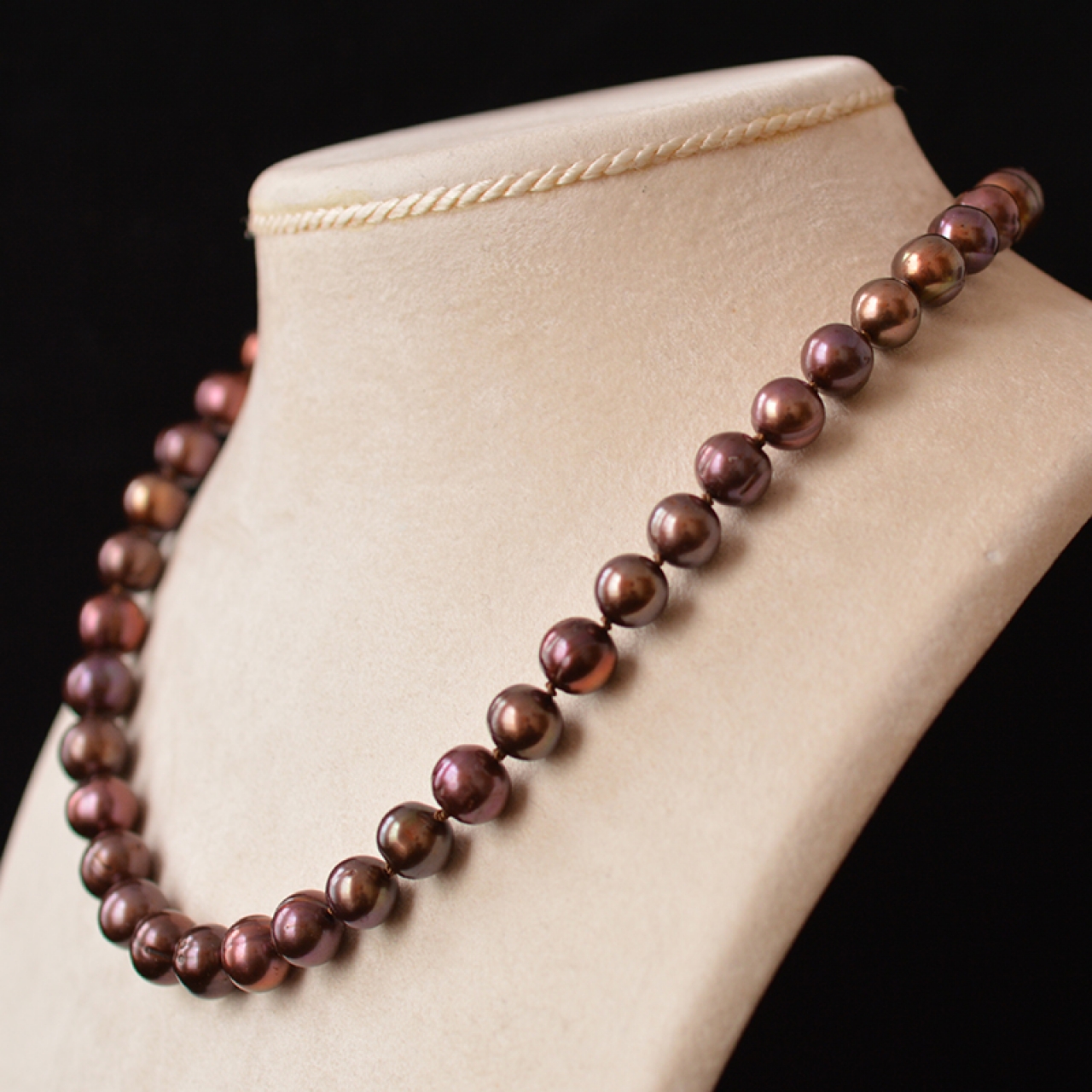 Brown pearl necklace Rocks and Clocks