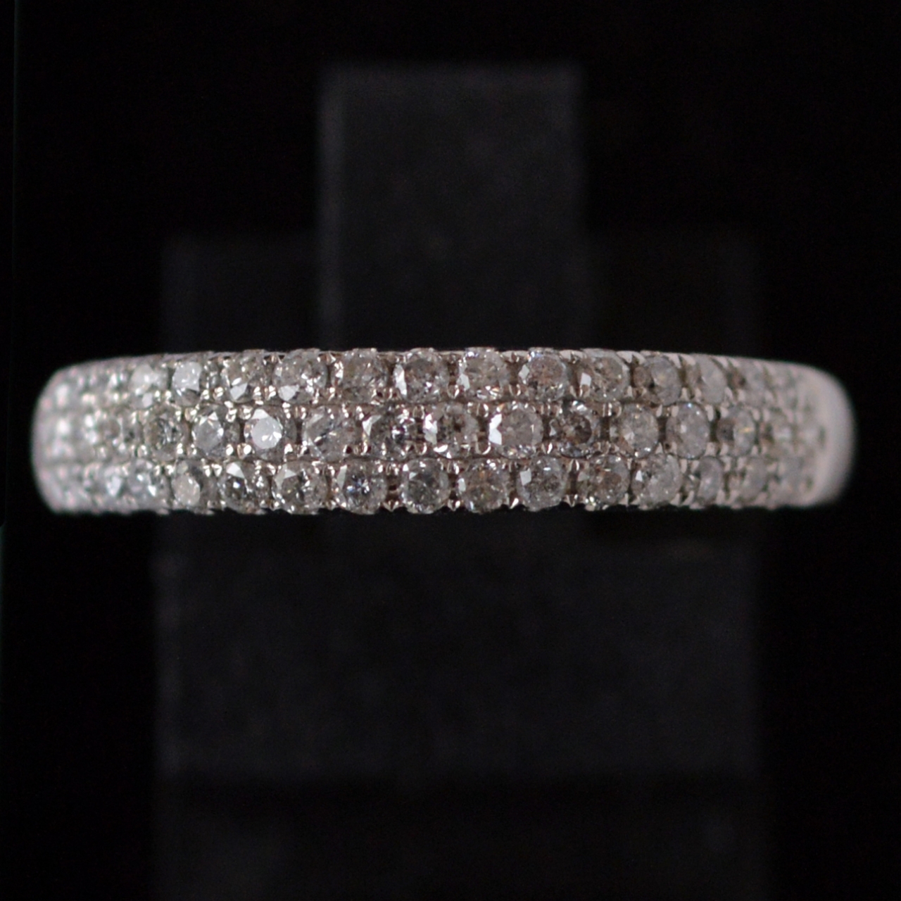 14k-white-gold-0-5-ct-diamond-pave-set-half-eternity-ring