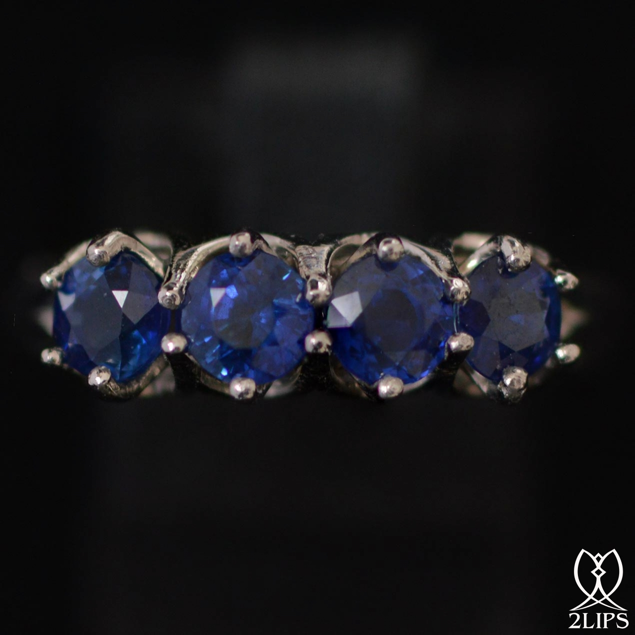 the-most-beautiful-1-54-ct-sapphire-riviere-engagement-rings-platinum