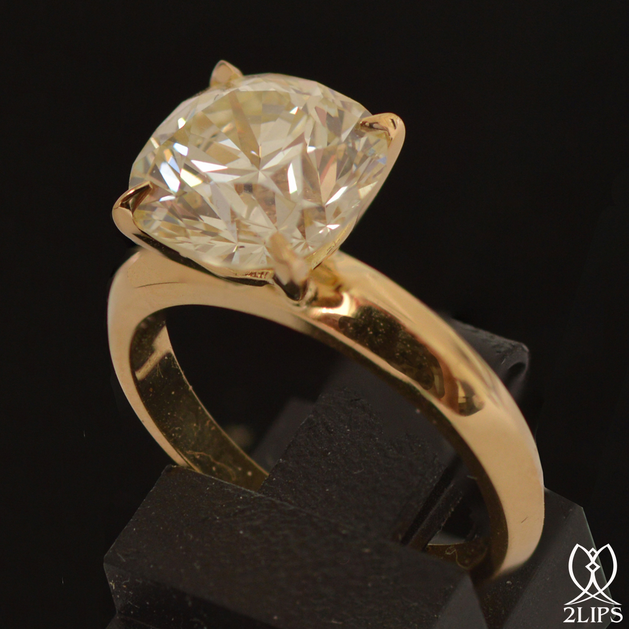 the-most-beautiful-4-04-ct-solitaire-ring-yellow-gold