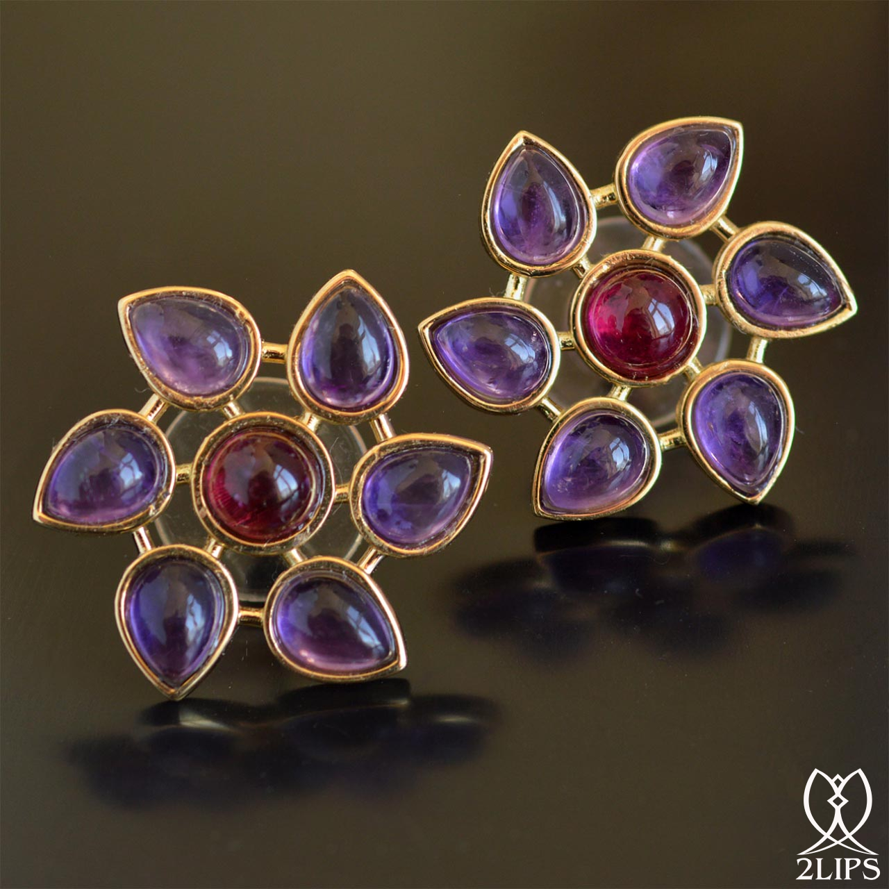 2lips-tulip-keukenhof-flower-earstuds-earrings-dutch-design-amethyst-rubellite-tourmaline-david-aardewerk-18k-gold