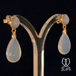 18k-gold-2lips-colours-blue-chalcedony-earrings-design-david-aardewerk