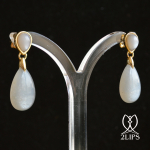 18k-gold-2lips-colours-light-grey-moonstone-earrings-design-david-aardewerk