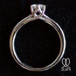 2lips-0-36-carat-f-colour-rare-white-solitair-diamond-the-most-beautiful-engagement-ring-design-david-aardewerk