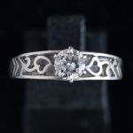 vintage-flower-power-white-gold-engagement-ring-0-45-crt-brilliant-cut-diamond-vvs-top-wesselton