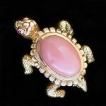vintage-1960s-turtle-brooch-gold-coral-ruby