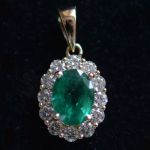 lady-di-emerald-diamond-entourage-pendant