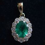 lady-di-emerald-diamond-entourage-pendant